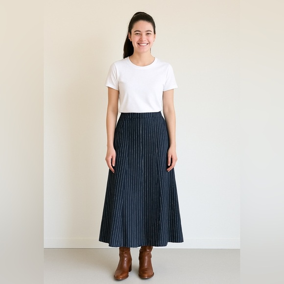 Mario Valentino leather maxi skirt 40 4 small navy white
Stripe lightweight blue - Picture 1 of 12